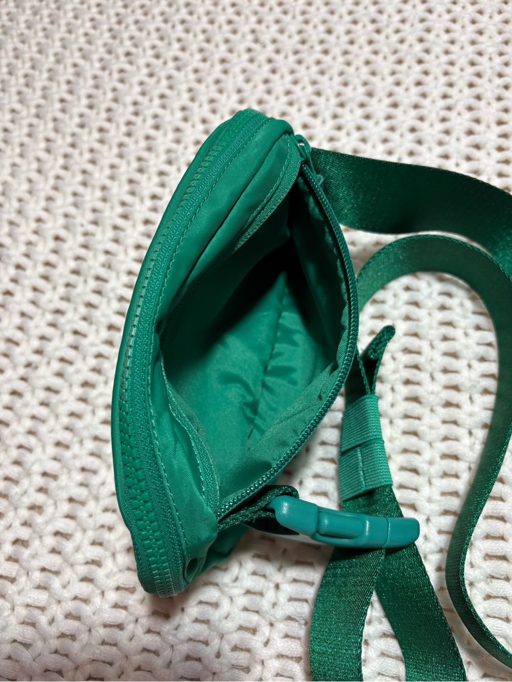 lululemon emerald ice everywhere belt bag 1L - Picture 7 of 10